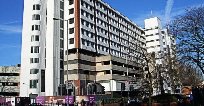 Premier-Inn-by-the-Thames-in-London
