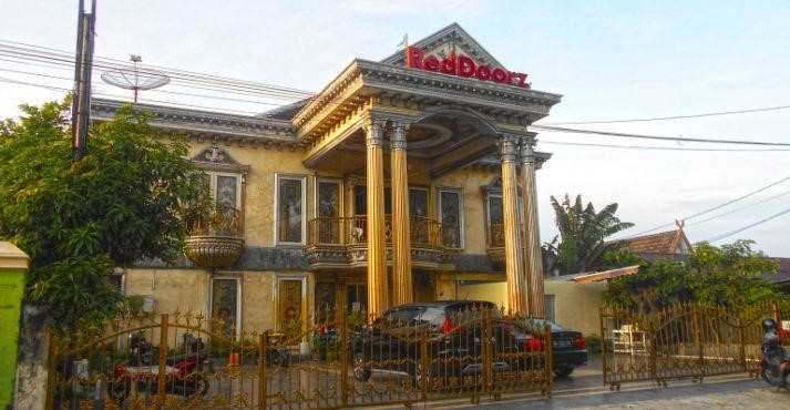 RedDoorz-property-in-Jambi-Indonesia
