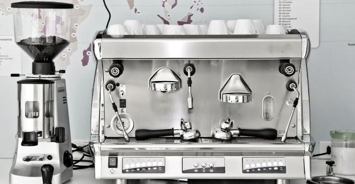 Espresso-machine-with-built-in-steam-wand Espresso-machine-with-built-in-steam-wand