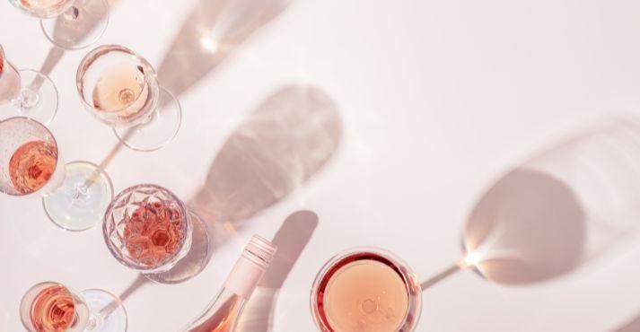 Variety-of-sparkling-wines-including-champagne-in-wine-glasses Variety-of-sparkling-wines-including-champagne-in-wine-glasses